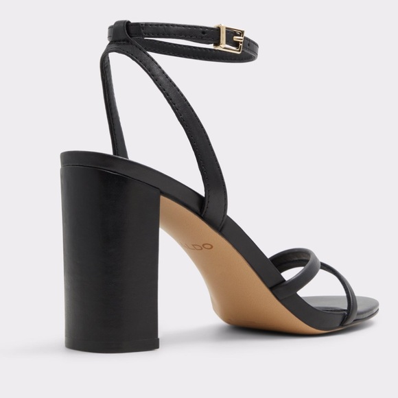 Pillow Walk Heels - Picture 5 of 6